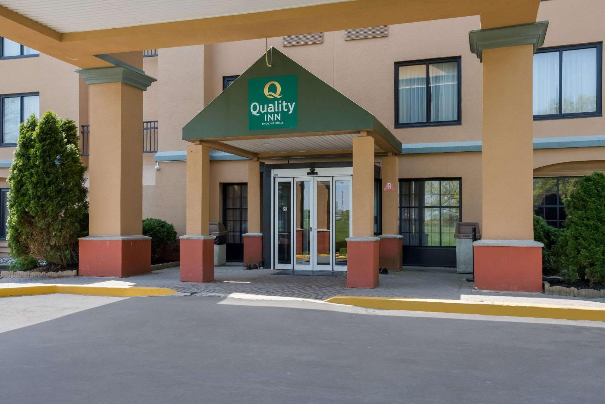 Quality Inn Near Princeton Lawrence Zewnętrze zdjęcie