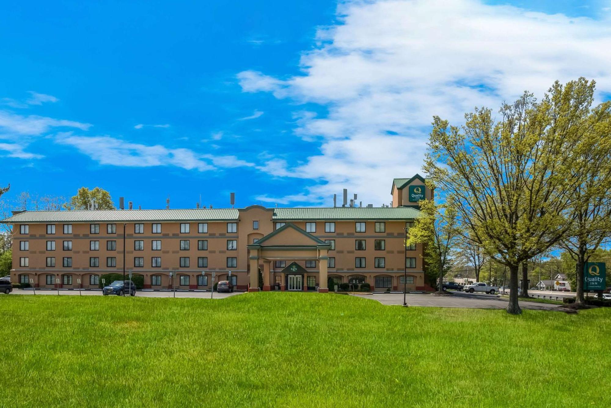 Quality Inn Near Princeton Lawrence Zewnętrze zdjęcie