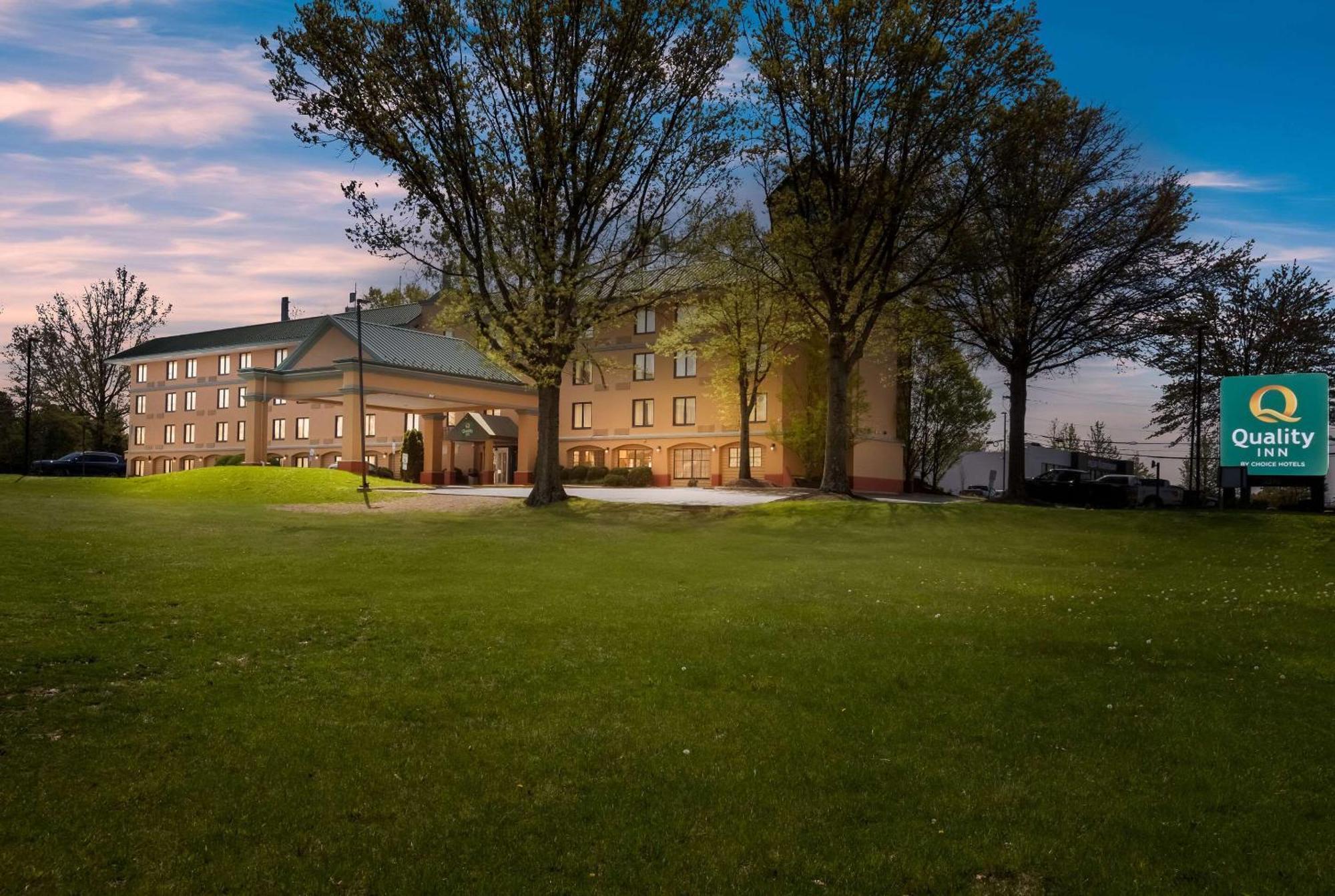Quality Inn Near Princeton Lawrence Zewnętrze zdjęcie